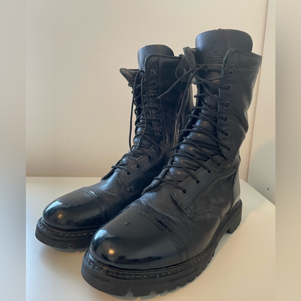Rocky Side Zipper Jump Boot. Size 10M.